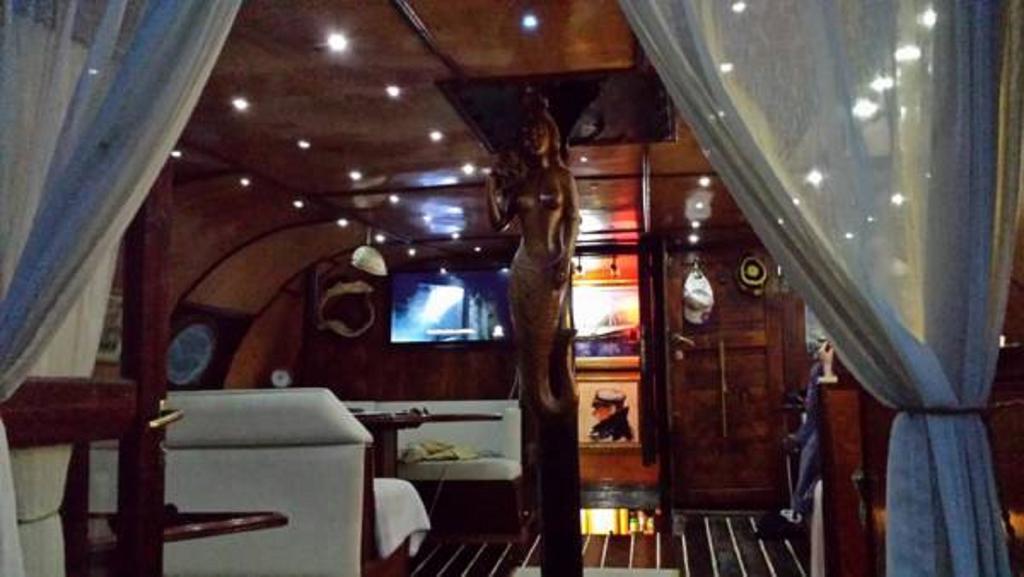 Boat Ms Cutty Jean Hotel Sliema Exterior photo