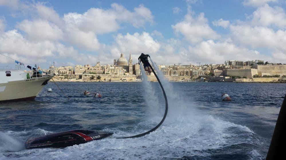 Boat Ms Cutty Jean Hotel Sliema Exterior photo